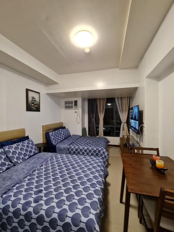 Congressional Town Center Aparthotel Manila Exteriör bild